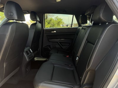 2020 Volkswagen Atlas Cross Sport 2.0T SE 4Motion