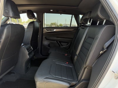 2024 Volkswagen Atlas Cross Sport 2.0T SEL R-Line