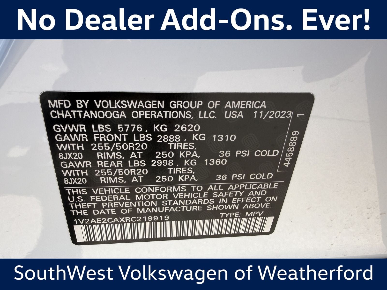 2024 Volkswagen Atlas Cross Sport 2.0T SEL R-Line