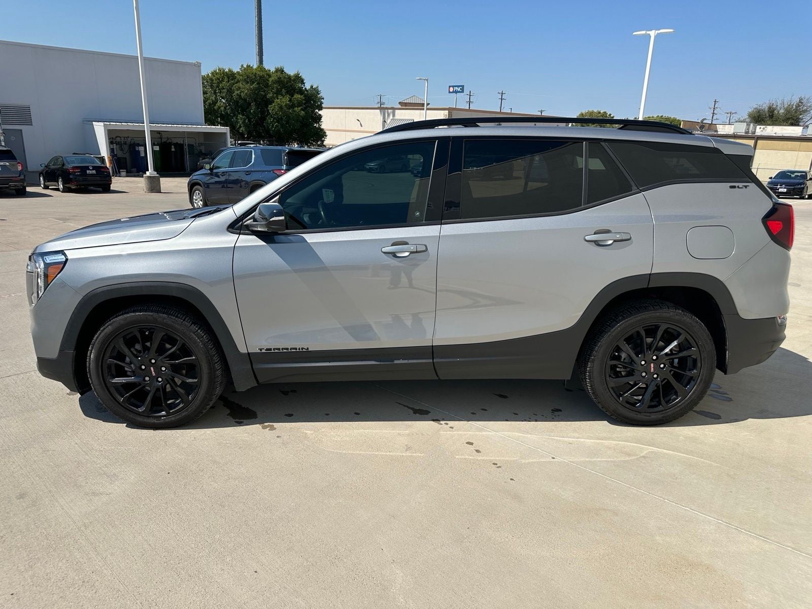 2024 GMC Terrain SLT