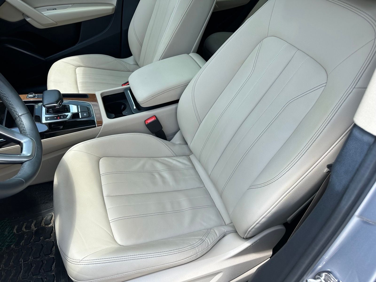 2022 Audi Q5 45 S line Premium quattro