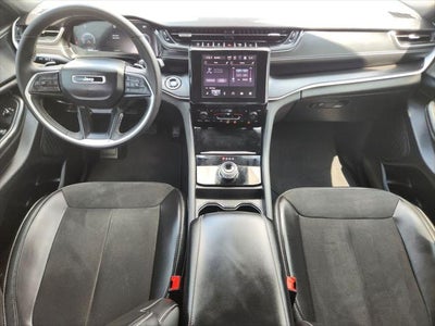 2025 Jeep Grand Cherokee Altitude 4x4