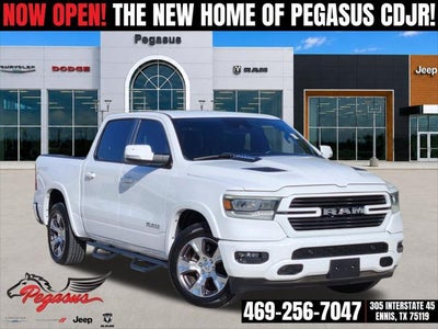 2022 RAM Ram 1500 Laramie Crew Cab 4x2 5'7' Box