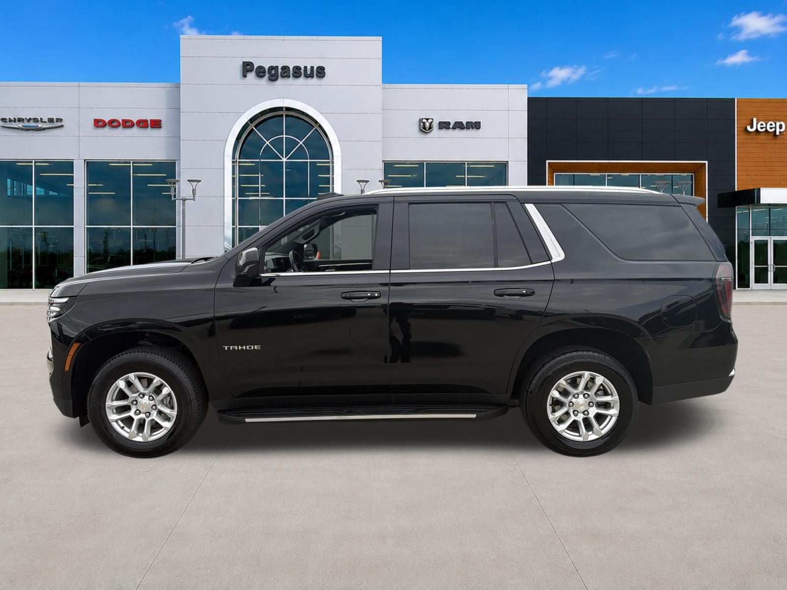 2025 Chevrolet Tahoe 2WD LT