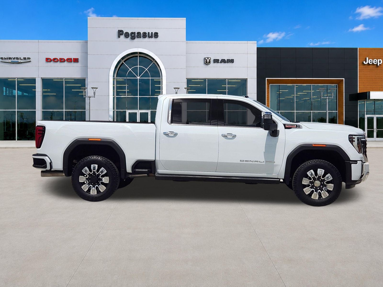 2026 GMC Sierra 2500 HD Crew Cab, Standard Bed, Denali, 4WD