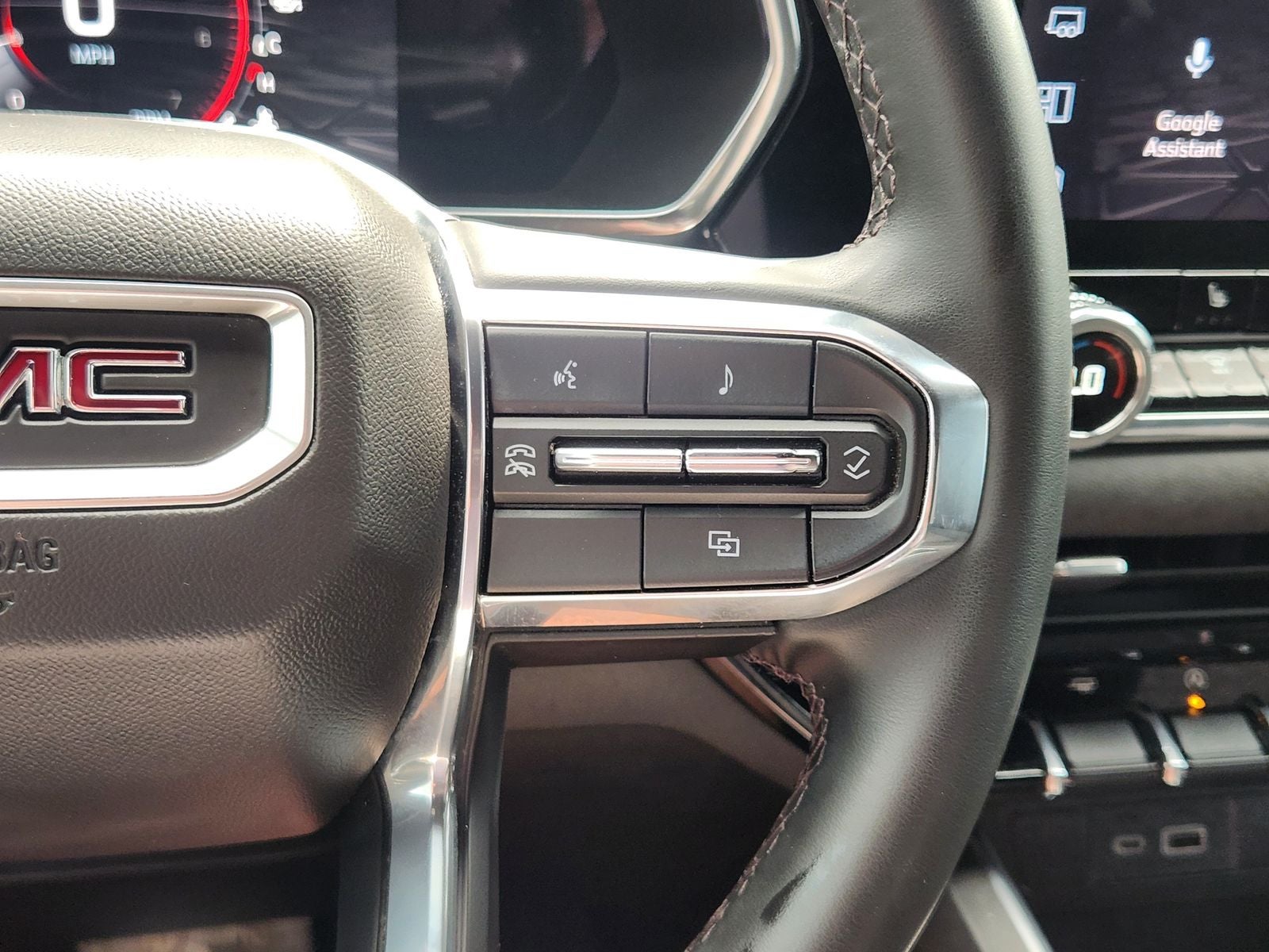 2023 GMC Canyon 2WD Crew Cab Short Box Elevation