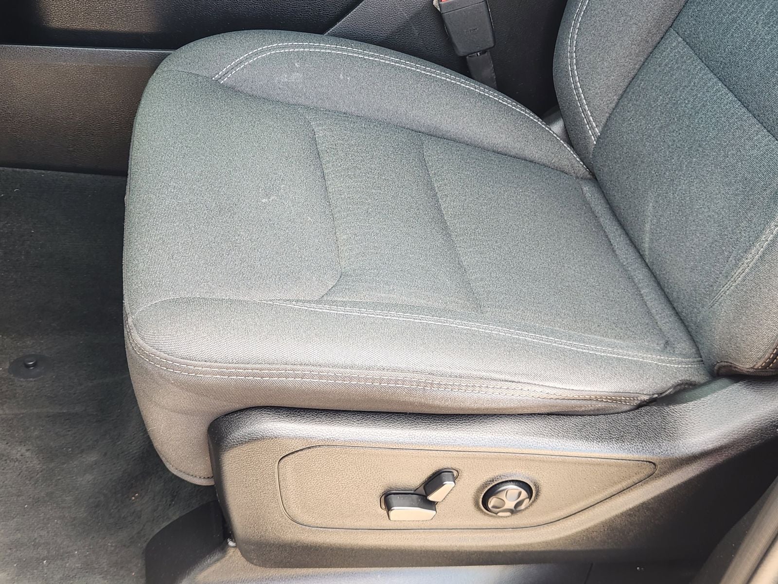 2021 RAM Ram 1500 Lone Star Quad Cab 4x2 6'4' Box