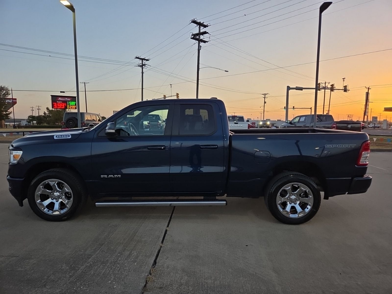 2022 RAM Ram 1500 Lone Star Quad Cab 4x2 6'4' Box