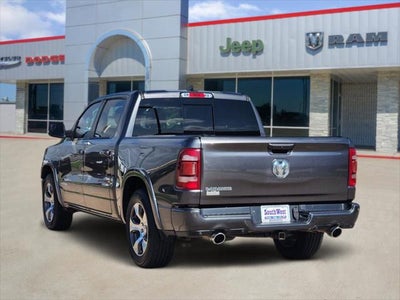 2022 RAM Ram 1500 Laramie Crew Cab 4x2 5'7' Box