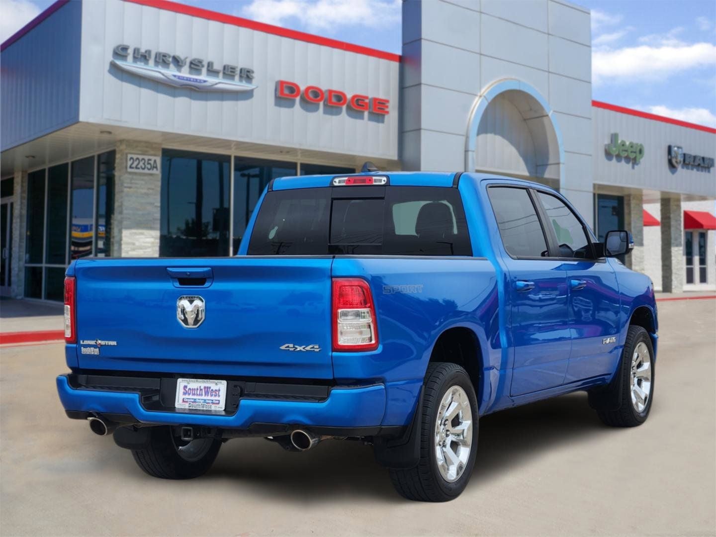 2022 RAM Ram 1500 Lone Star Crew Cab 4x4 5'7' Box