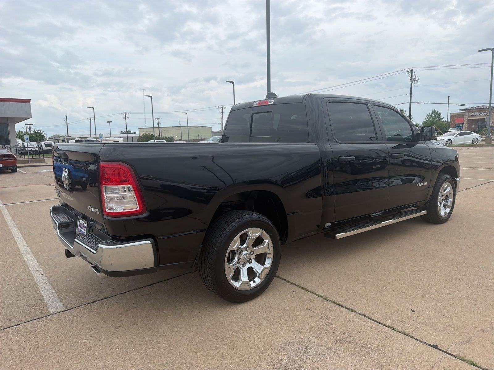 2023 RAM Ram 1500 Big Horn Crew Cab 4x4 6'4' Box