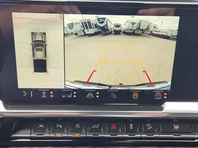 2025 GMC Sierra 1500 4WD Crew Cab Short Box Elevation with 3SB