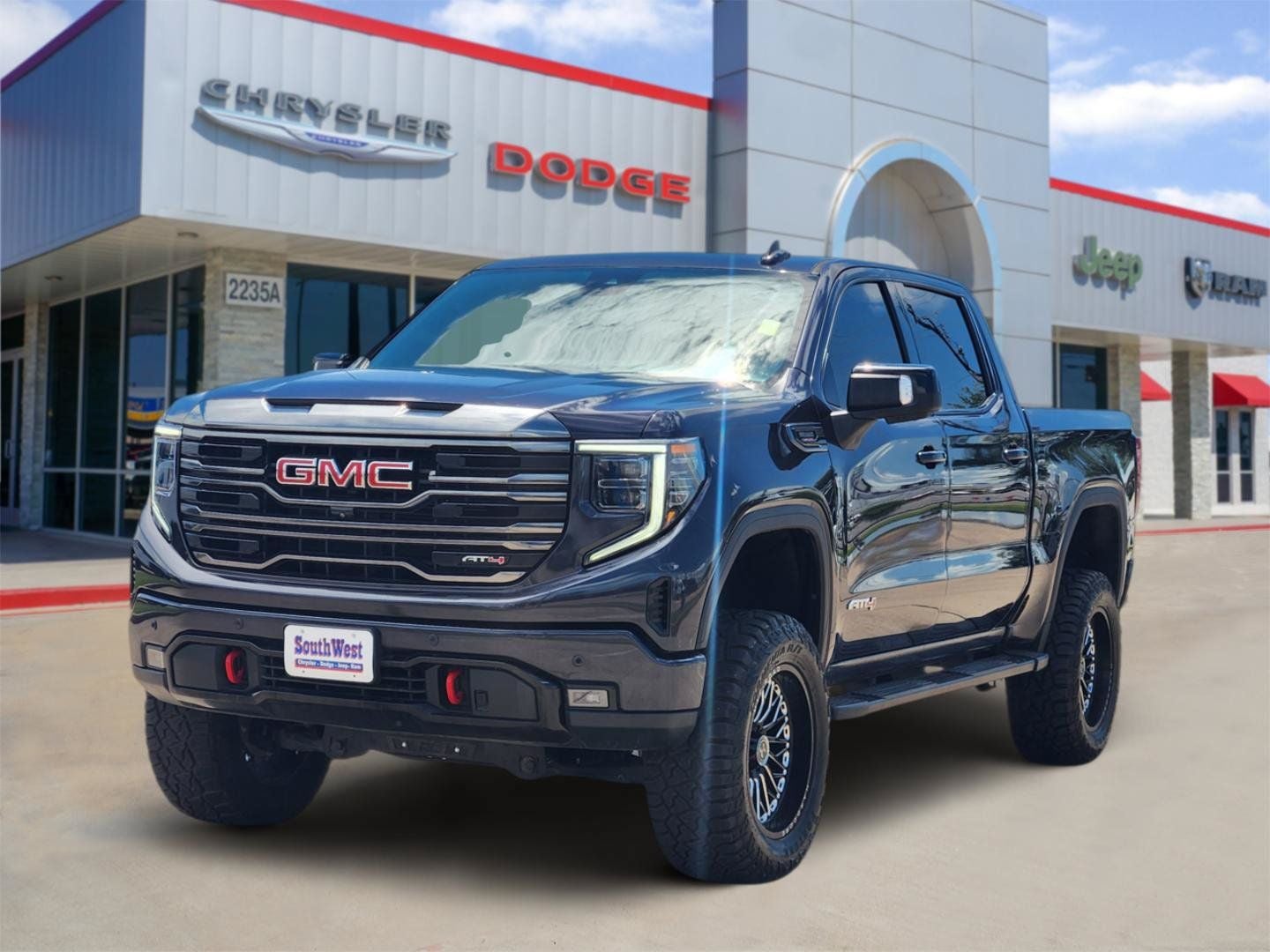 2023 GMC Sierra 1500 4WD Crew Cab Short Box AT4