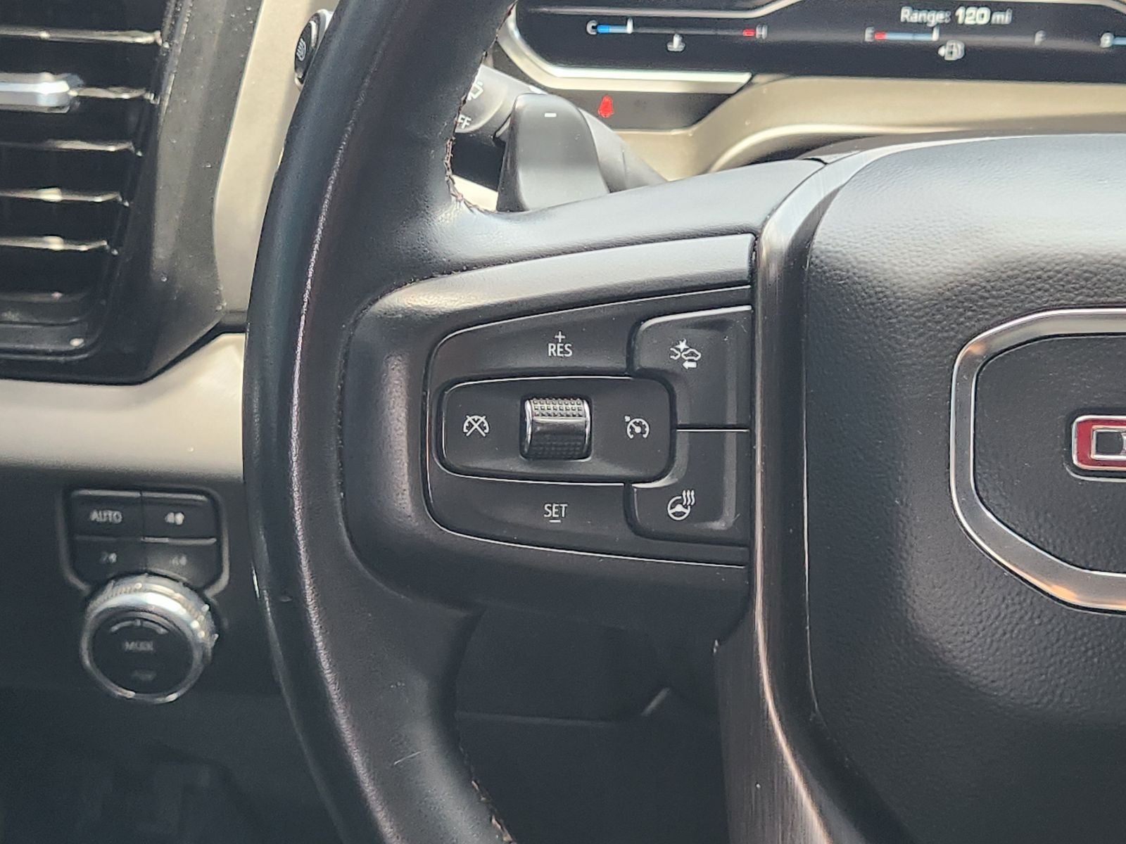 2023 GMC Sierra 1500 4WD Crew Cab Short Box AT4