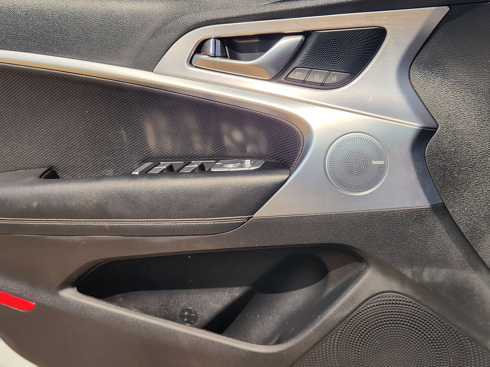 2020 Genesis G70 2.0T RWD