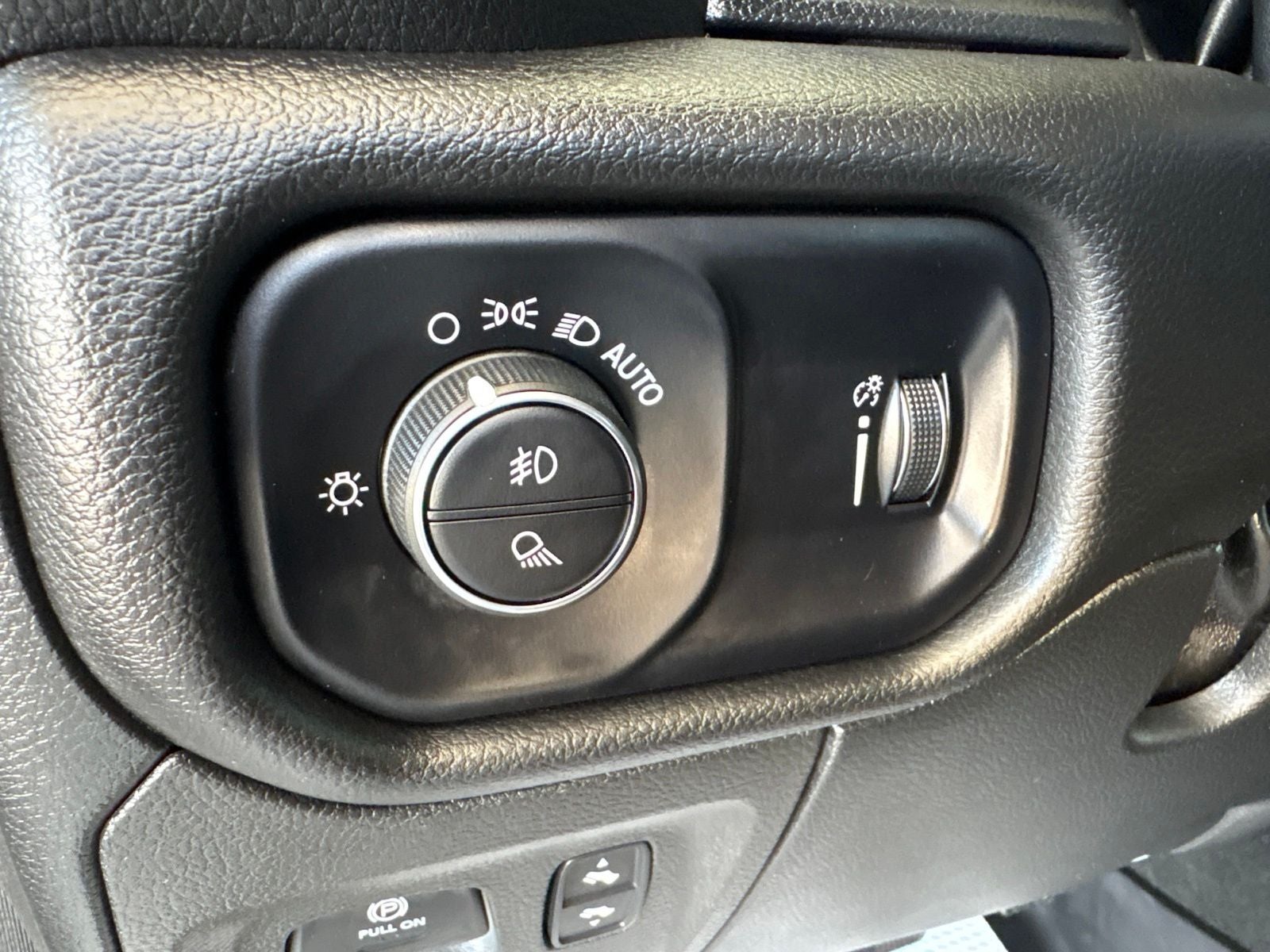 2023 RAM Ram 1500 Lone Star Crew Cab 4x4 5'7' Box