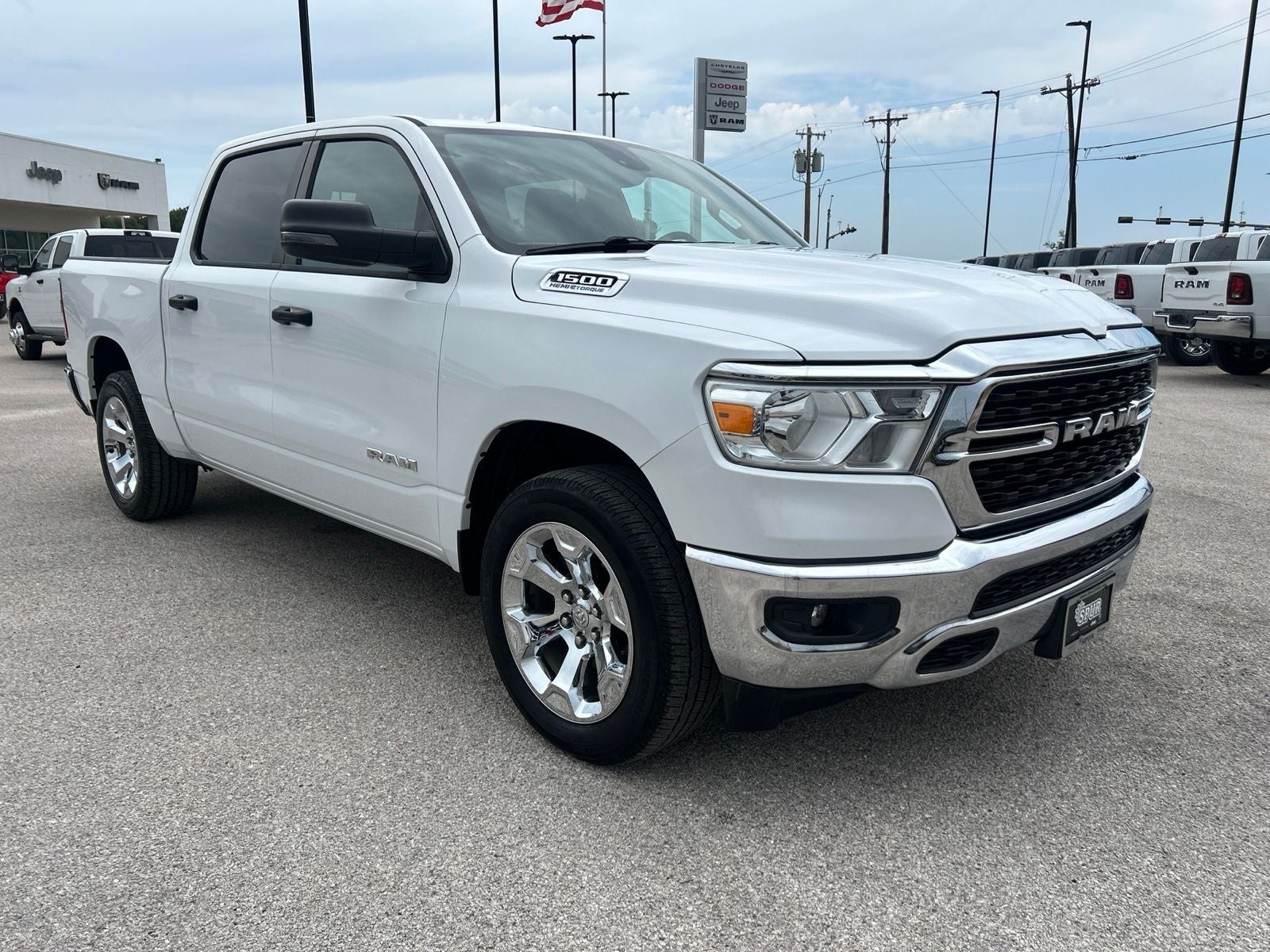 2023 RAM Ram 1500 Lone Star Crew Cab 4x4 5'7' Box