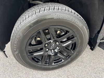 2024 Chevrolet Silverado 1500 4WD Crew Cab Short Bed Custom