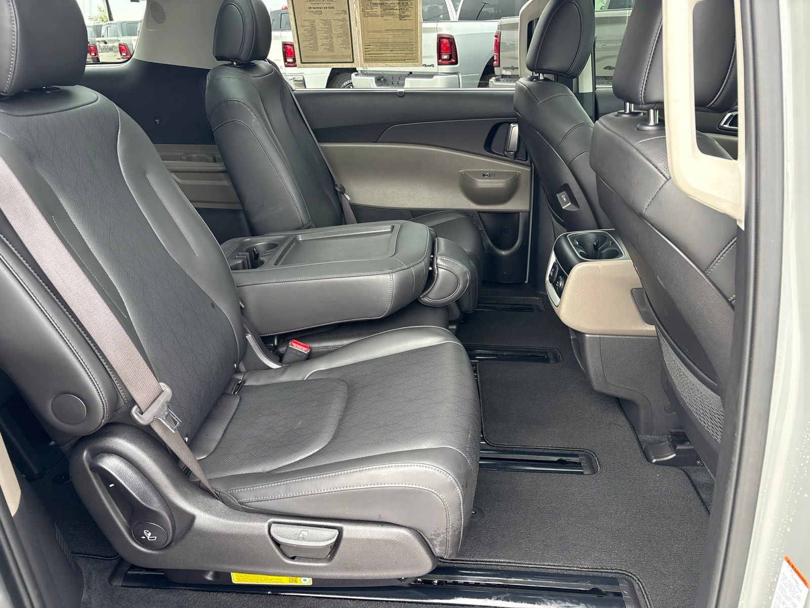 2025 Kia Carnival MPV SX