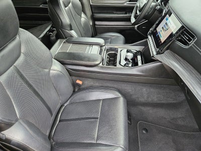 2024 Jeep Wagoneer Series II 4x2