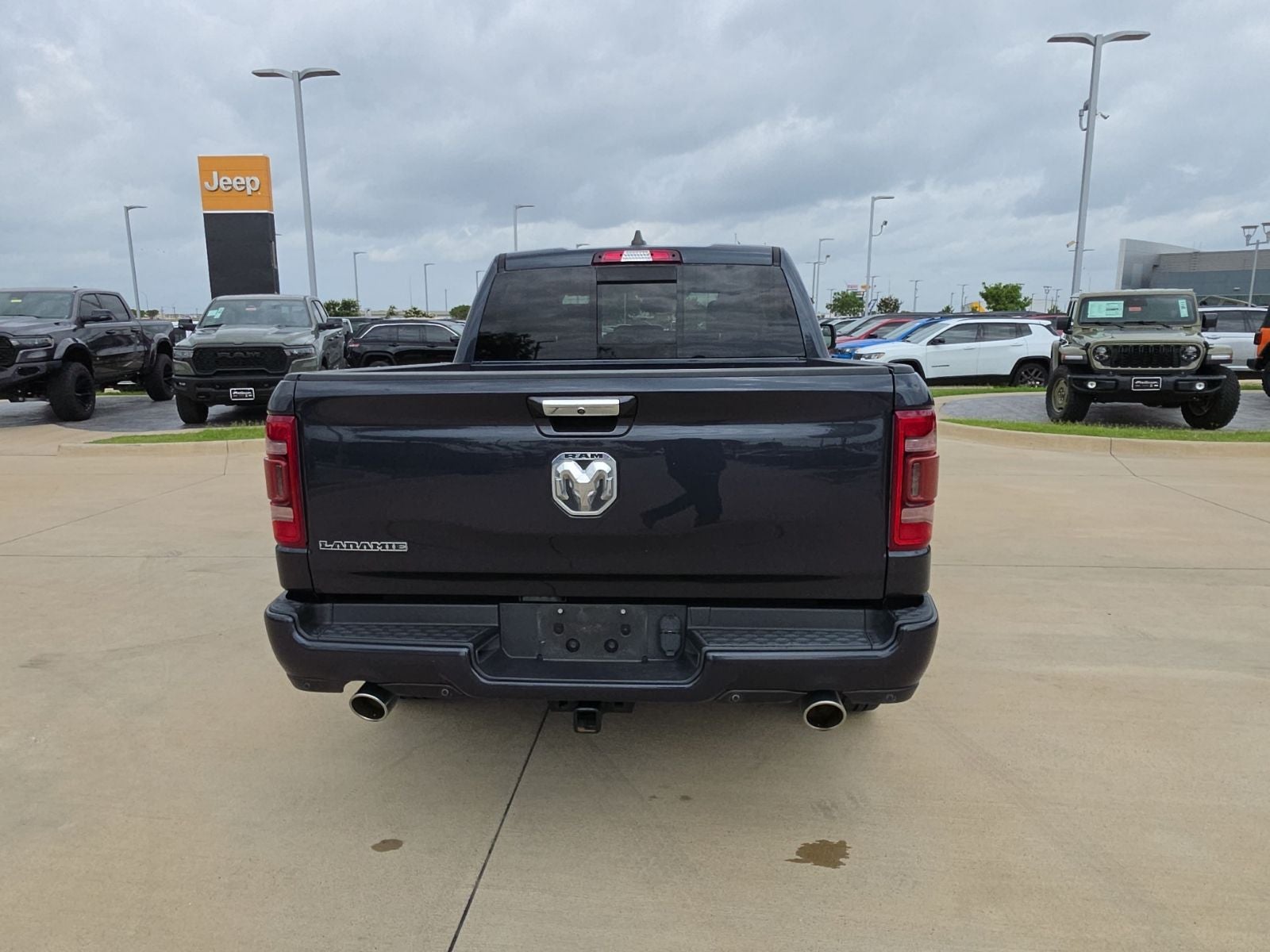 2021 RAM Ram 1500 Laramie Crew Cab 4x2 5'7' Box