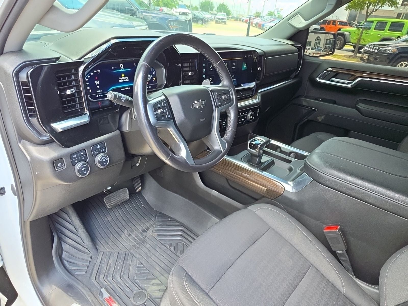 2023 Chevrolet Silverado 1500 4WD Crew Cab Short Bed RST
