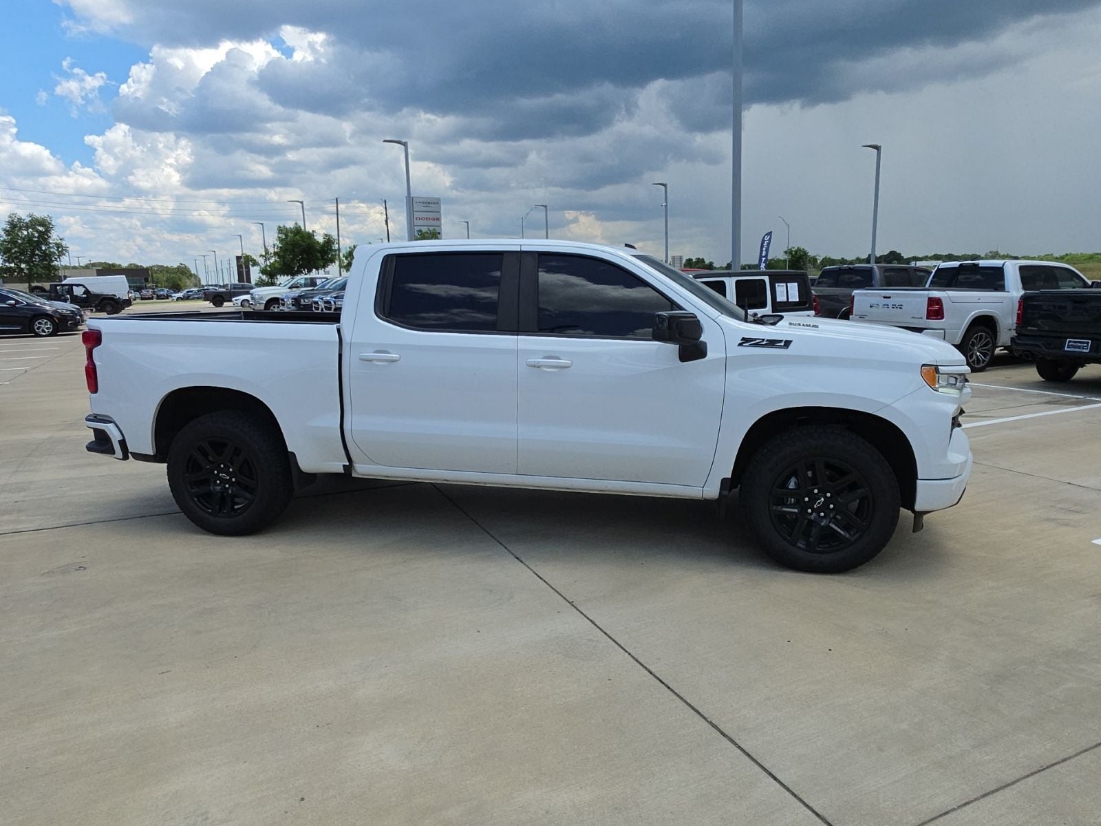 2023 Chevrolet Silverado 1500 4WD Crew Cab Short Bed RST
