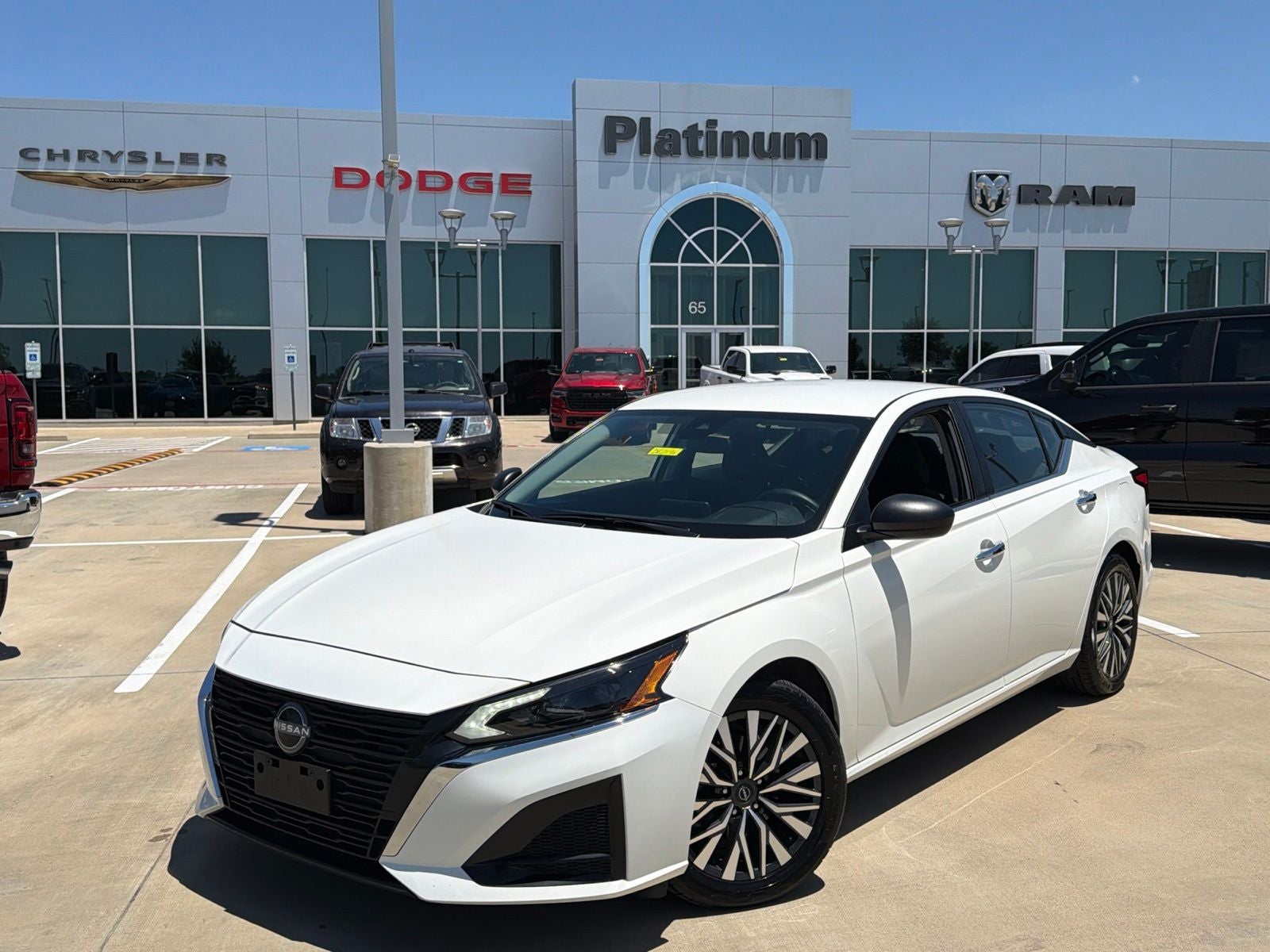 2025 Nissan Altima SV FWD