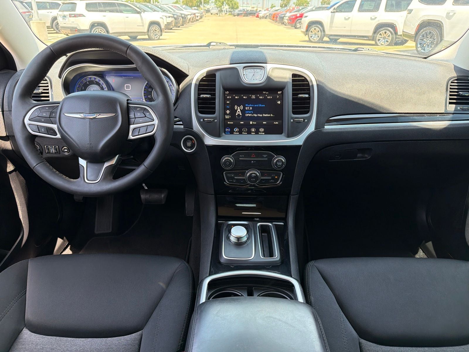 2023 Chrysler 300 Touring