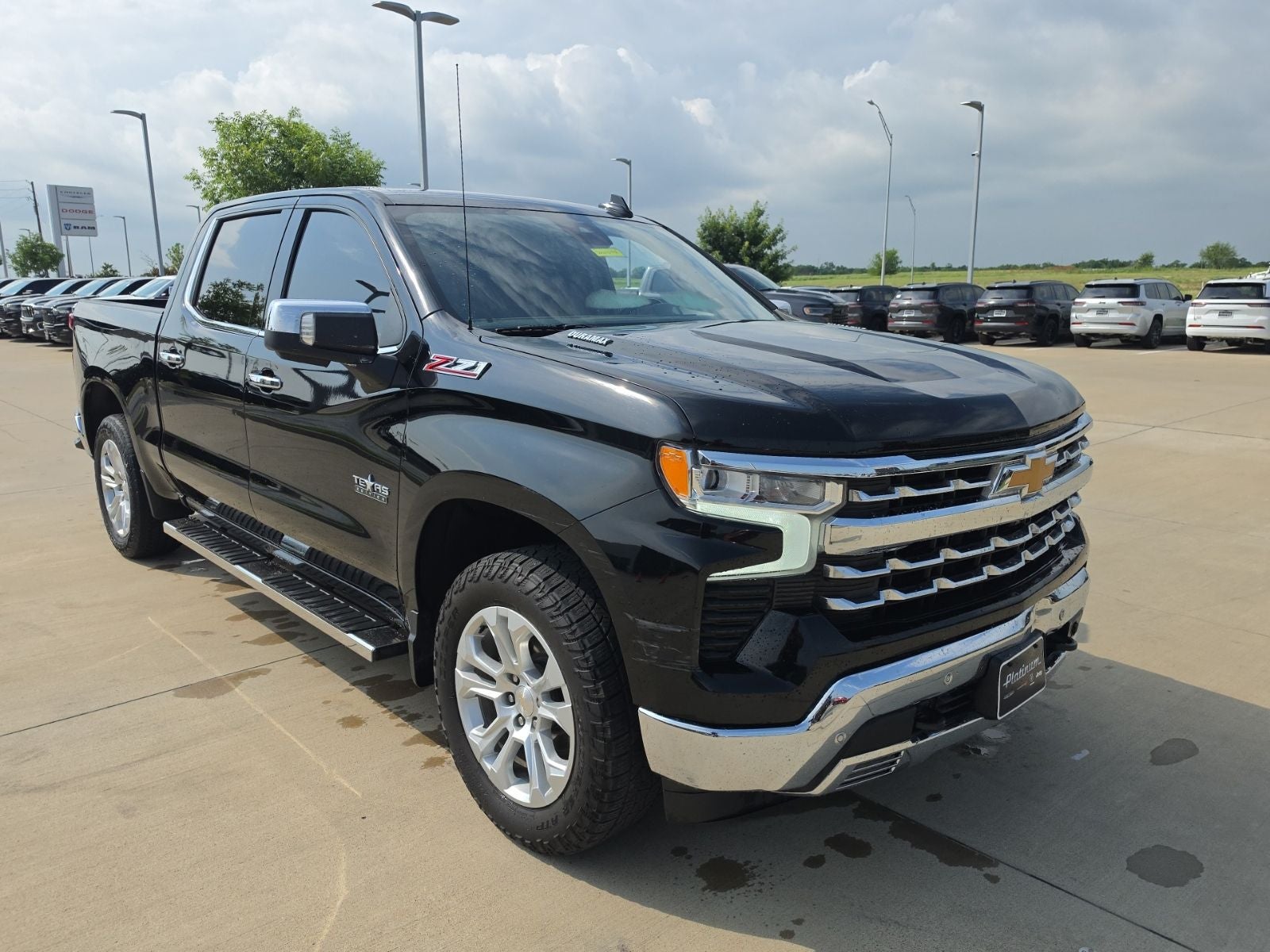 2023 Chevrolet Silverado 1500 4WD Crew Cab Short Bed LTZ