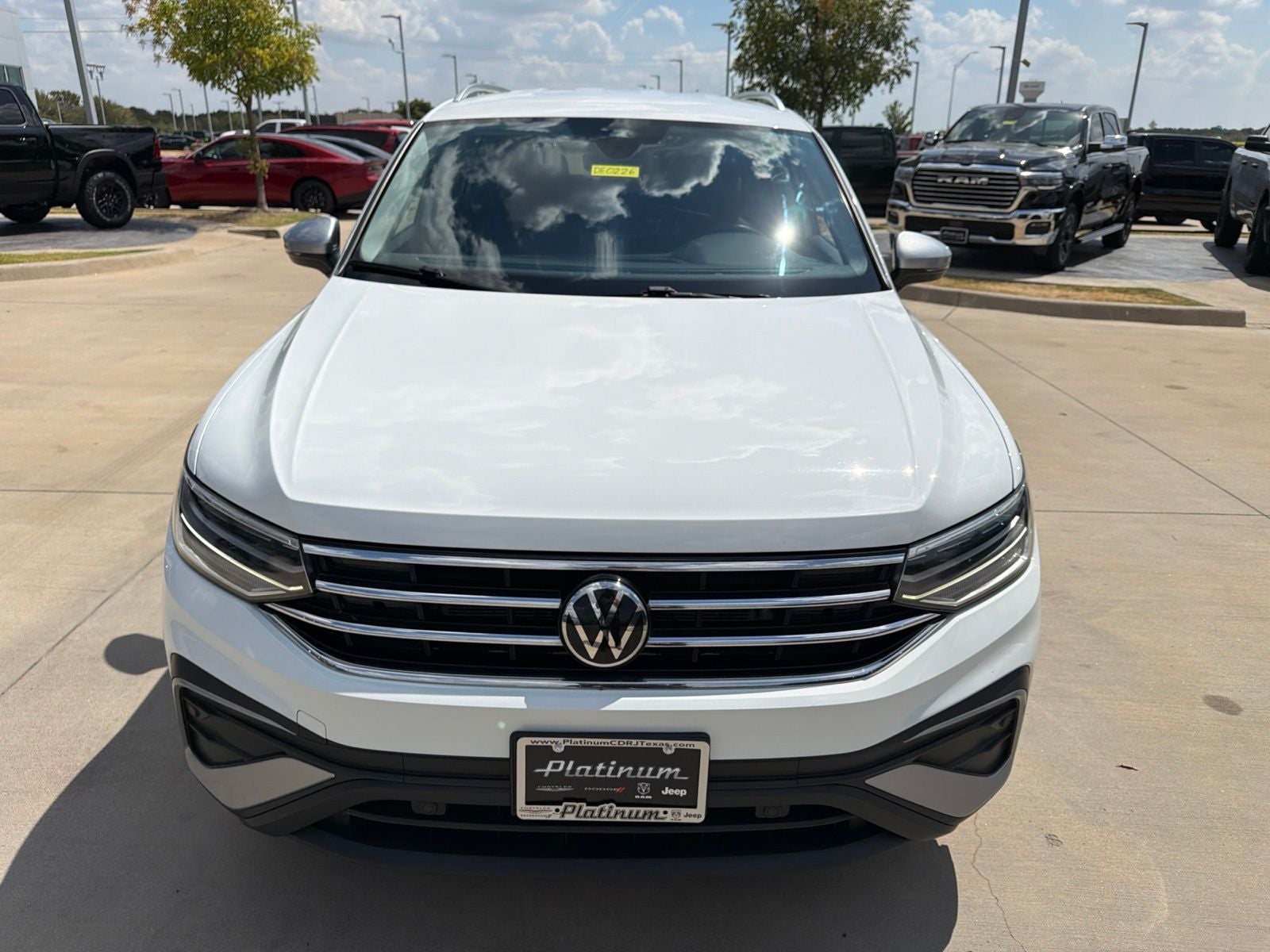 2024 Volkswagen Tiguan 2.0T SE
