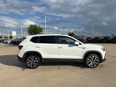 2024 Volkswagen Taos 1.5T SE