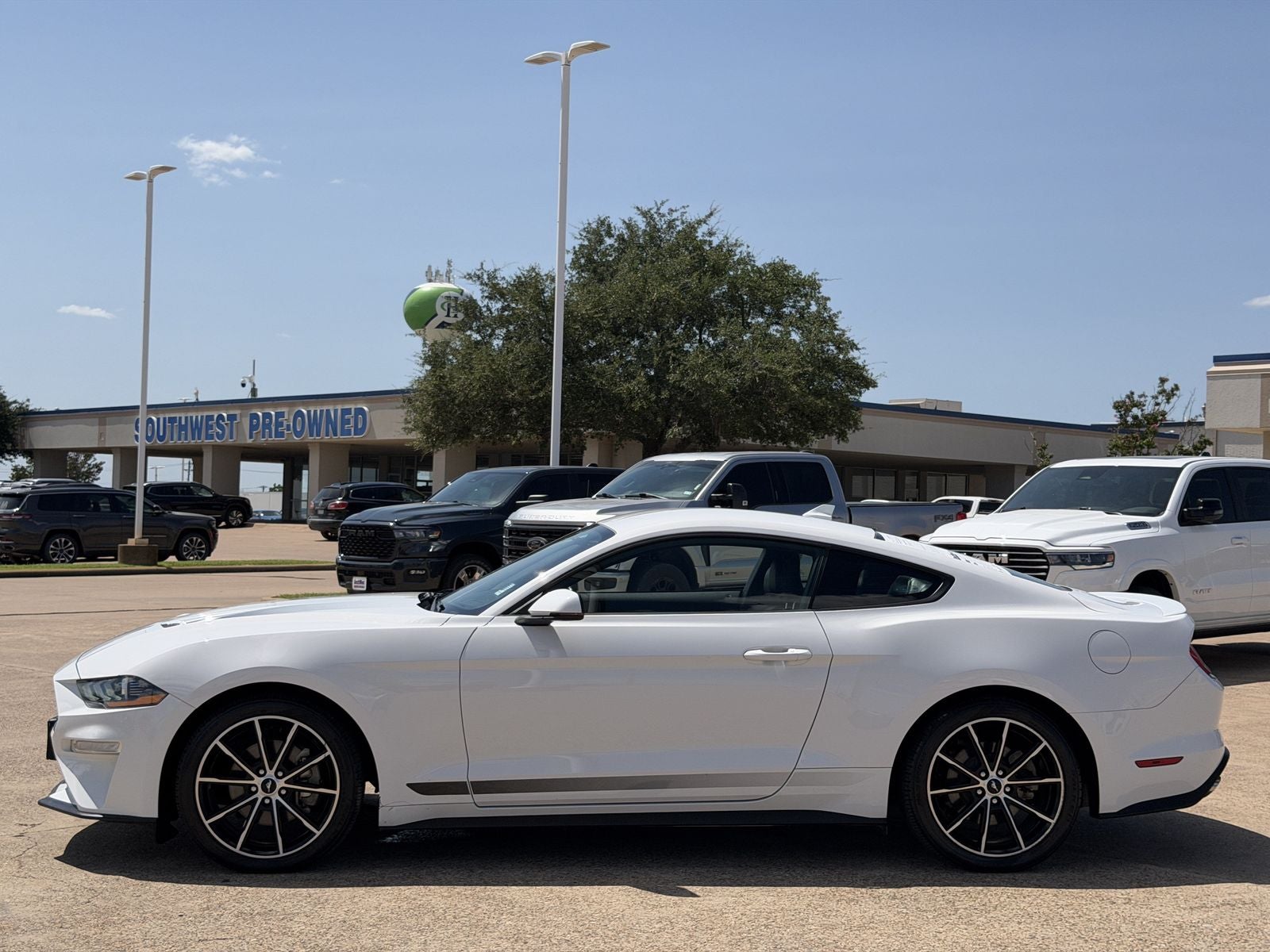 2020 Ford Mustang EcoBoost