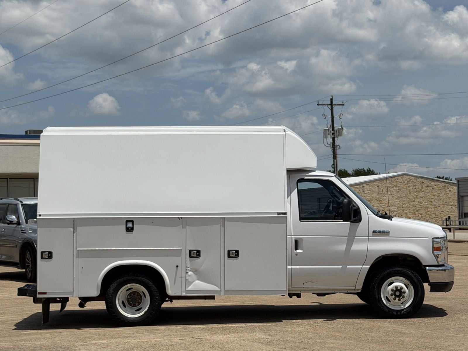 2019 Ford E-350SD Base Cutaway