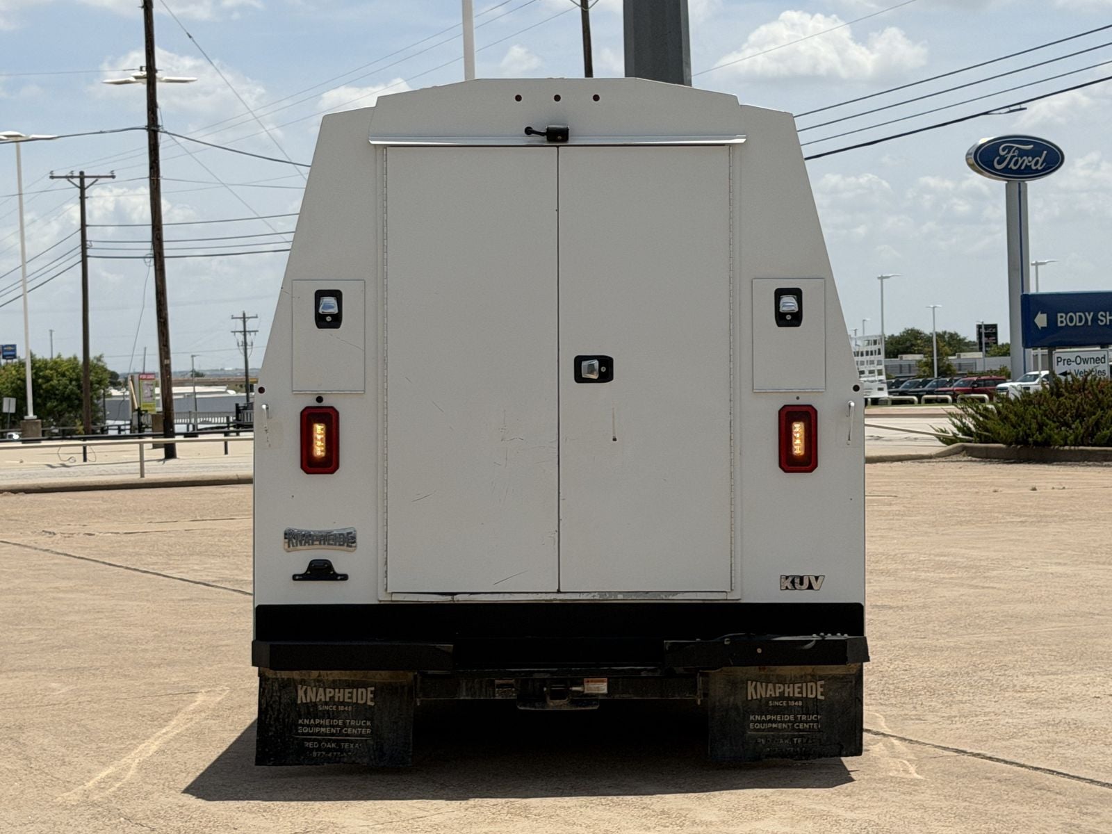 2019 Ford E-350SD Base Cutaway