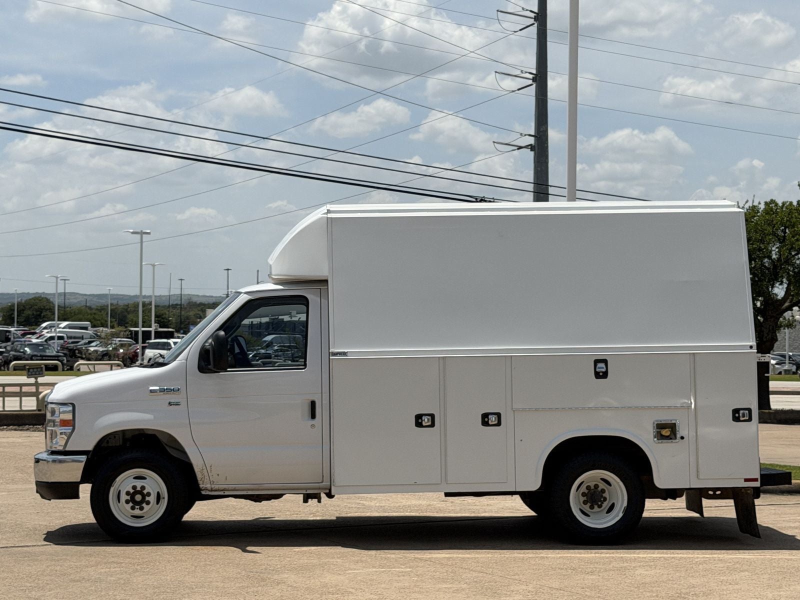 2019 Ford E-350SD Base Cutaway