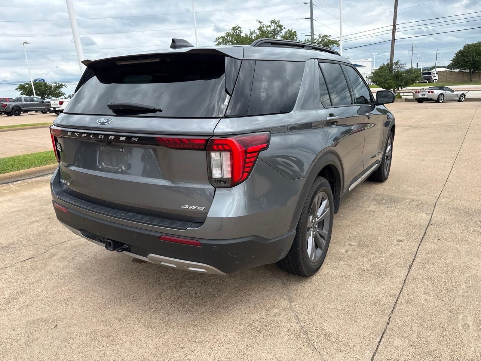 2025 Ford Explorer Active