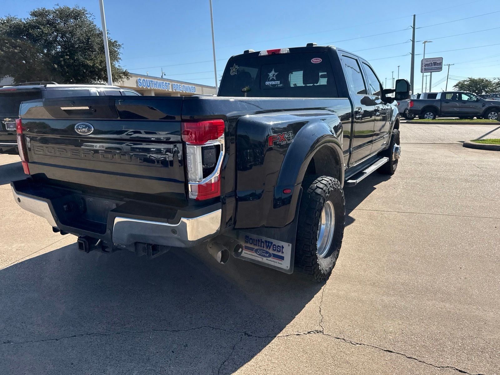 2022 Ford F-350SD Lariat DRW