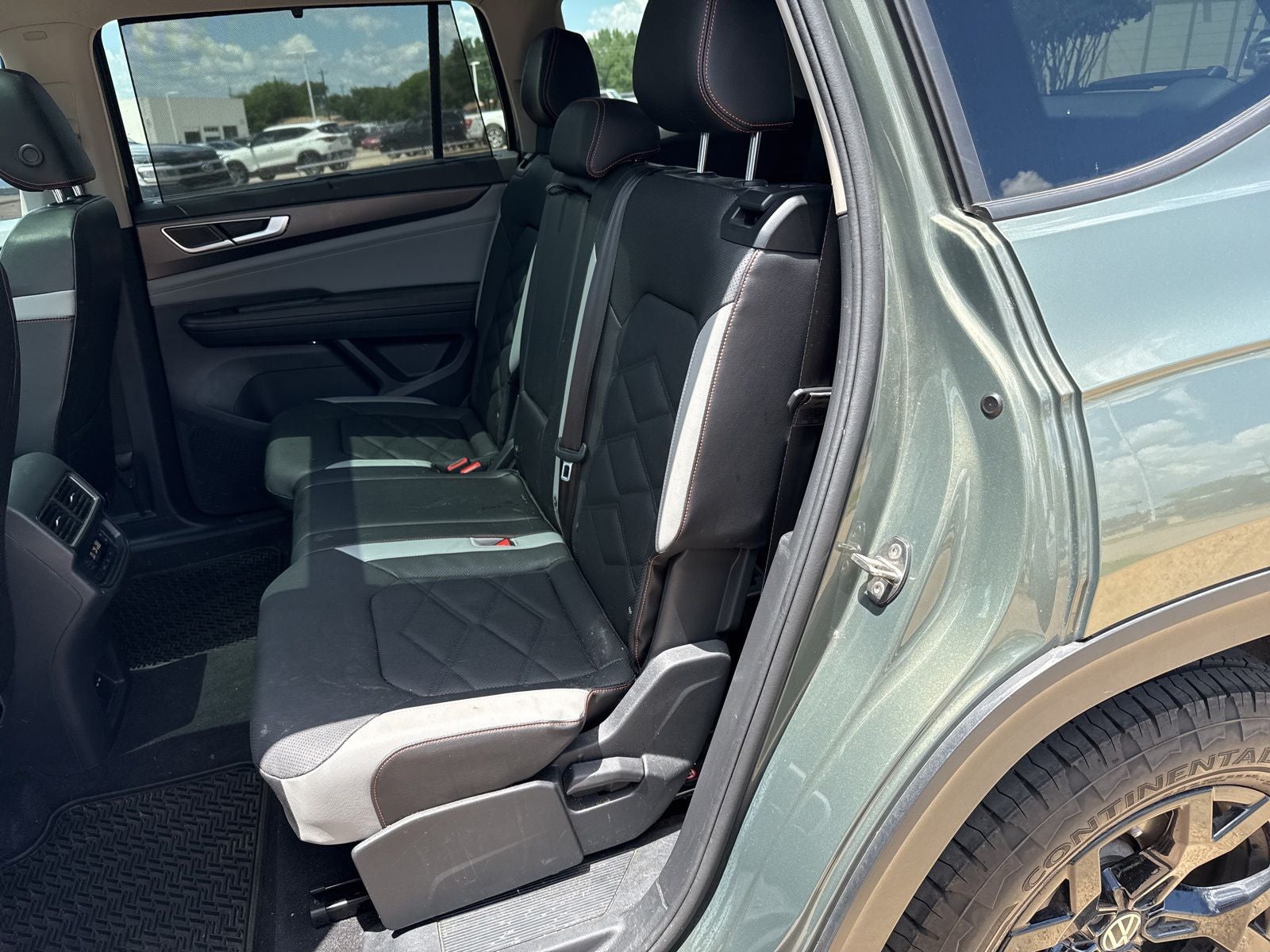 2024 Volkswagen Atlas 2.0T Peak Edition SE w/Technology
