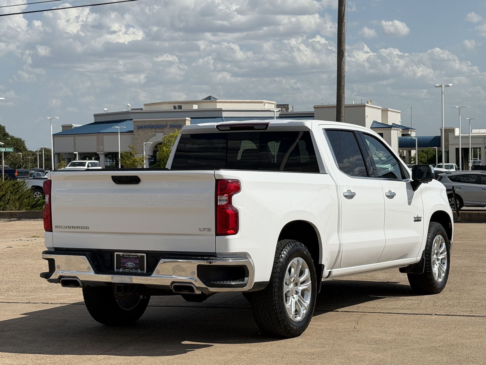 2024 Chevrolet Silverado 1500 LTZ