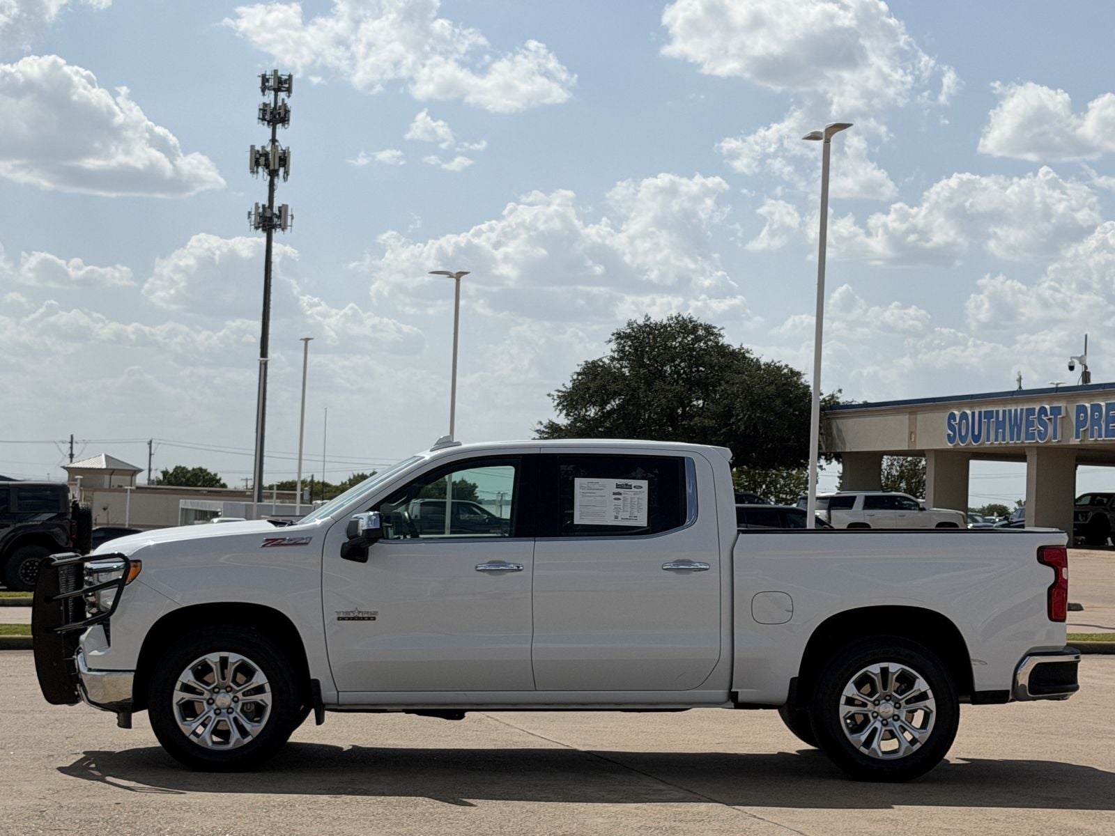 2024 Chevrolet Silverado 1500 LTZ