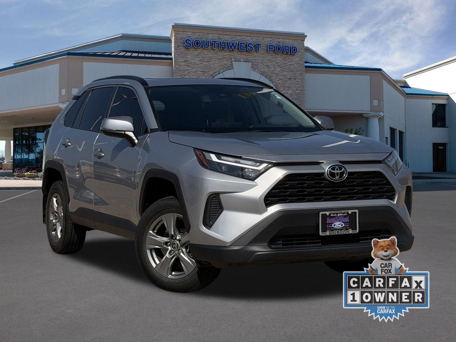 2024 Toyota RAV4 XLE