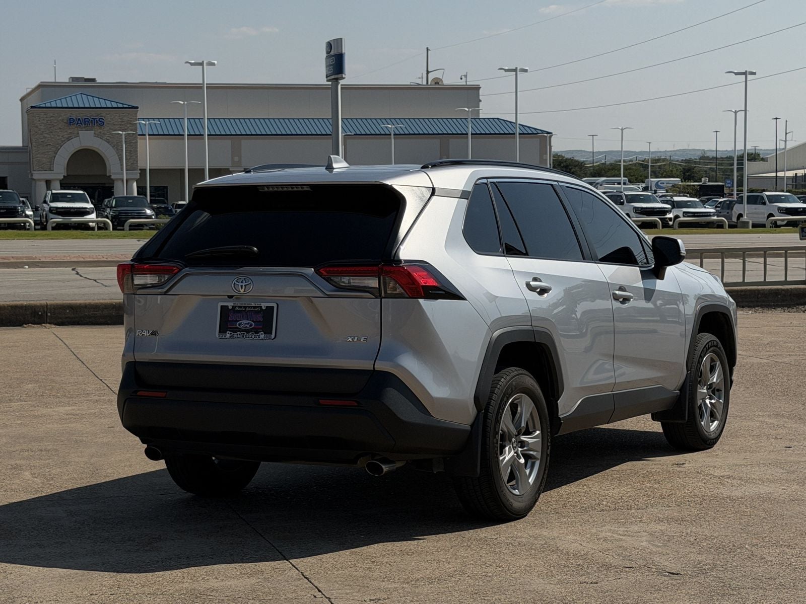 2024 Toyota RAV4 XLE