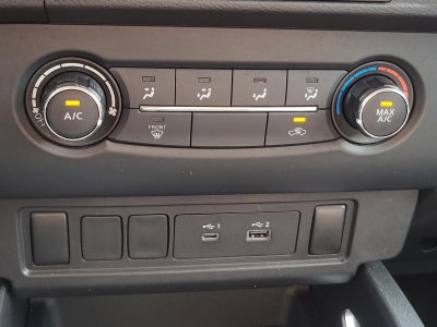 2022 Nissan Frontier SV