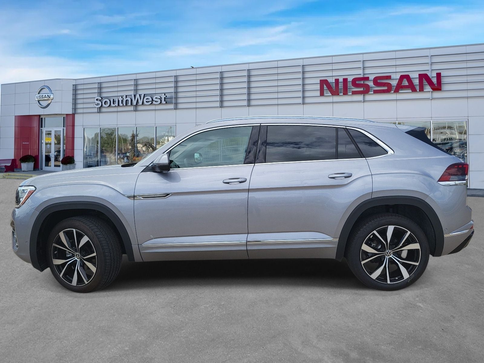 2024 Volkswagen Atlas Cross Sport 2.0T SEL Premium R-Line