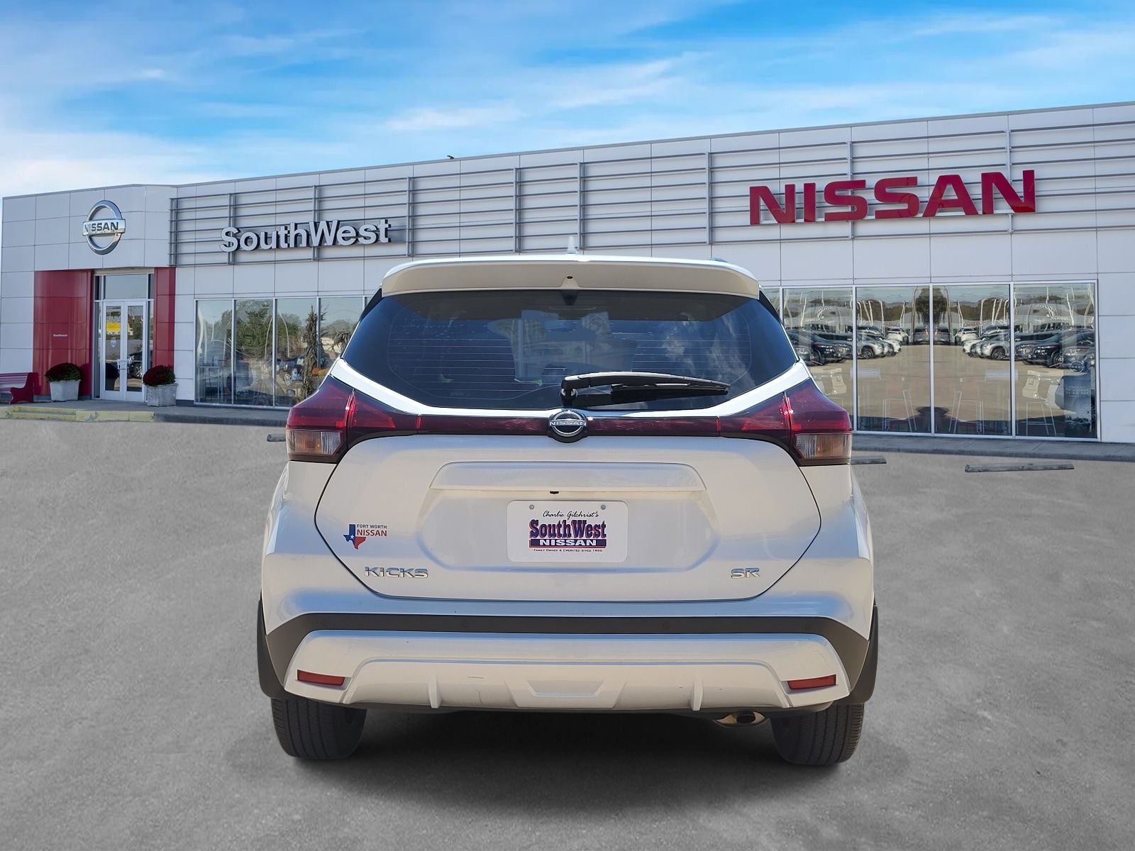 2024 Nissan Kicks SR