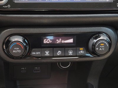 2021 Nissan Kicks SR