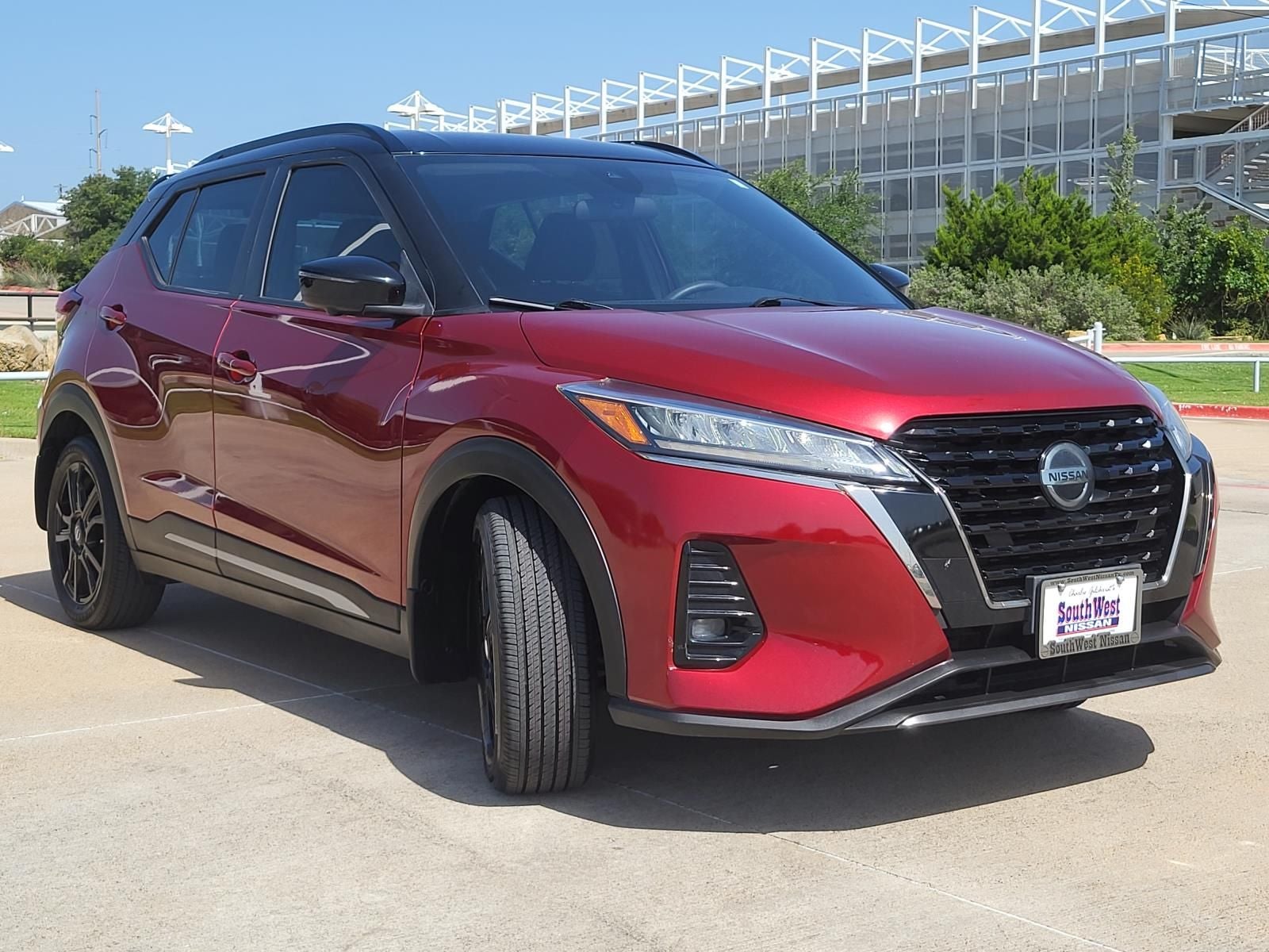 2021 Nissan Kicks SR