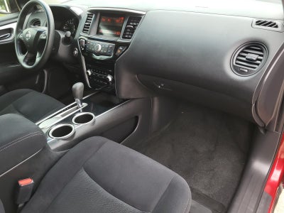 2016 Nissan Pathfinder S