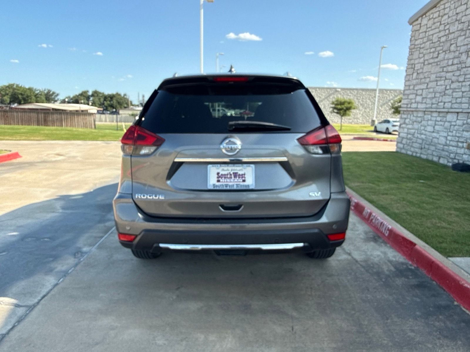 2020 Nissan Rogue SV